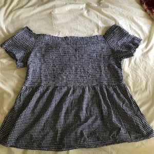 Relaxed off-the-shoulder Smocked Top (NWT)